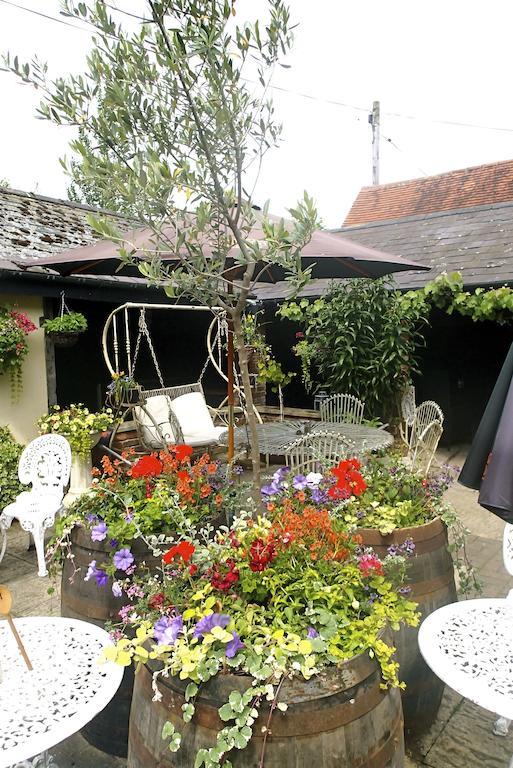 The Great Western Arms Hotel Deddington Bagian luar foto